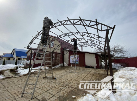 Арочный навес из поликарбоната над парковкой для двух автомобилей №44 - фото 1398